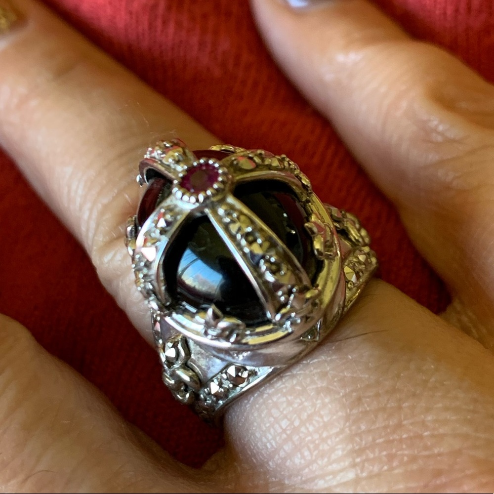Unique SS crown ring w/ Onyx and other stones